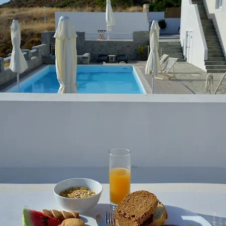 Glaronisia Отель