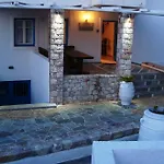 Glaronisia Hotel Pollonia