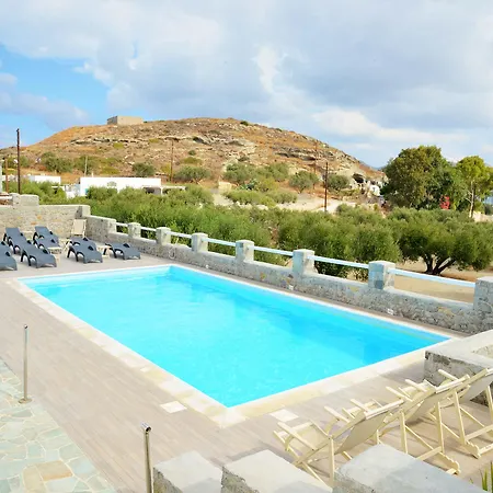 Glaronisia Hotel Pollonia