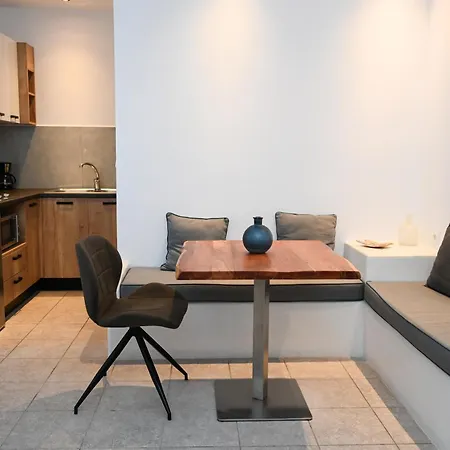 Glaronisia Otel 3*