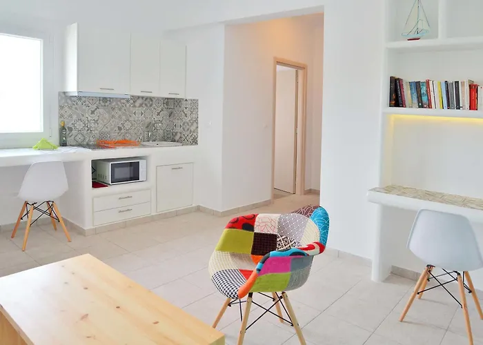 Glaronisia Szálloda Pollónia