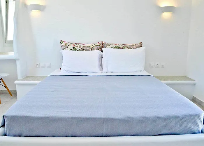 Hotel Glaronisia Pollonia