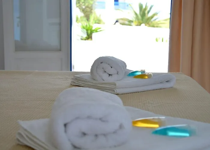 Glaronisia 3* Pollonia