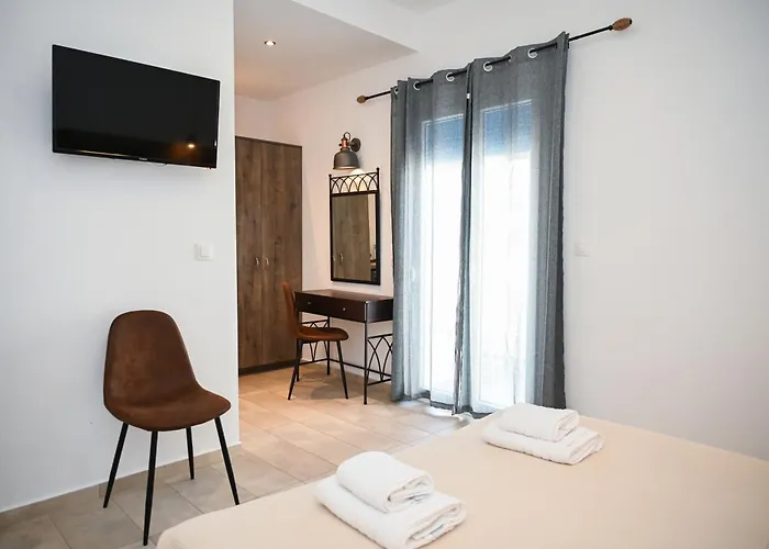 Glaronisia 3* Pollonia