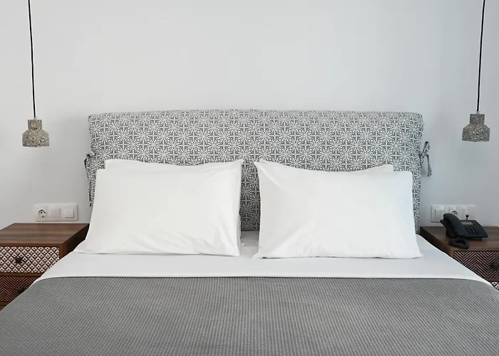 Glaronisia Pollónia