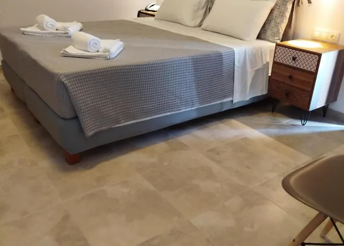 Glaronisia Pollónia