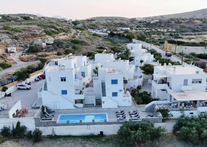 Hotel Glaronisia Pollonia